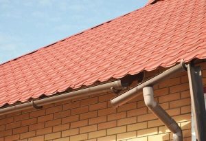 broken roof guttering